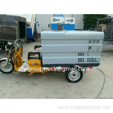 Electric three-wheel high pressure cleaning car